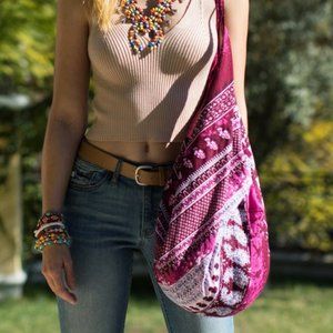 Boho Tote bag shoulder handbag sling tie-dye bag maroon white summer bag